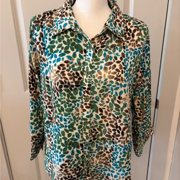 Christopher & Banks green and brown leaf patterned button down blouse size L - Picture 14 of 16